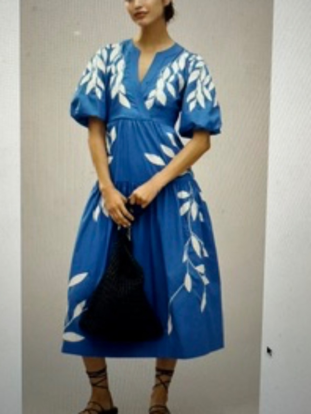 Like new-worn 1x! Anthropologie $178 Embroidered Appliqué Midi Dress, Med.